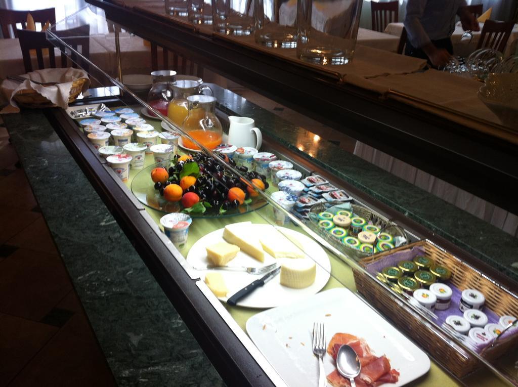 Hotel Riviera Marina di Ravenna Ngoại thất bức ảnh